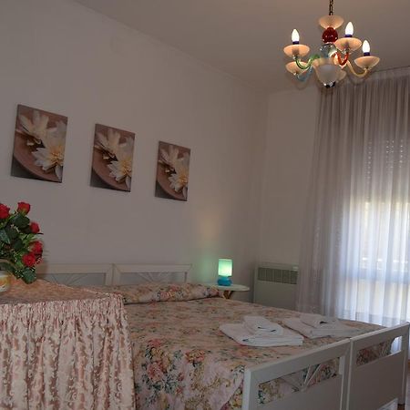 مخرج سبينيا Casa Vacanza E Per Lavoro Elena E Carla المظهر الخارجي الصورة