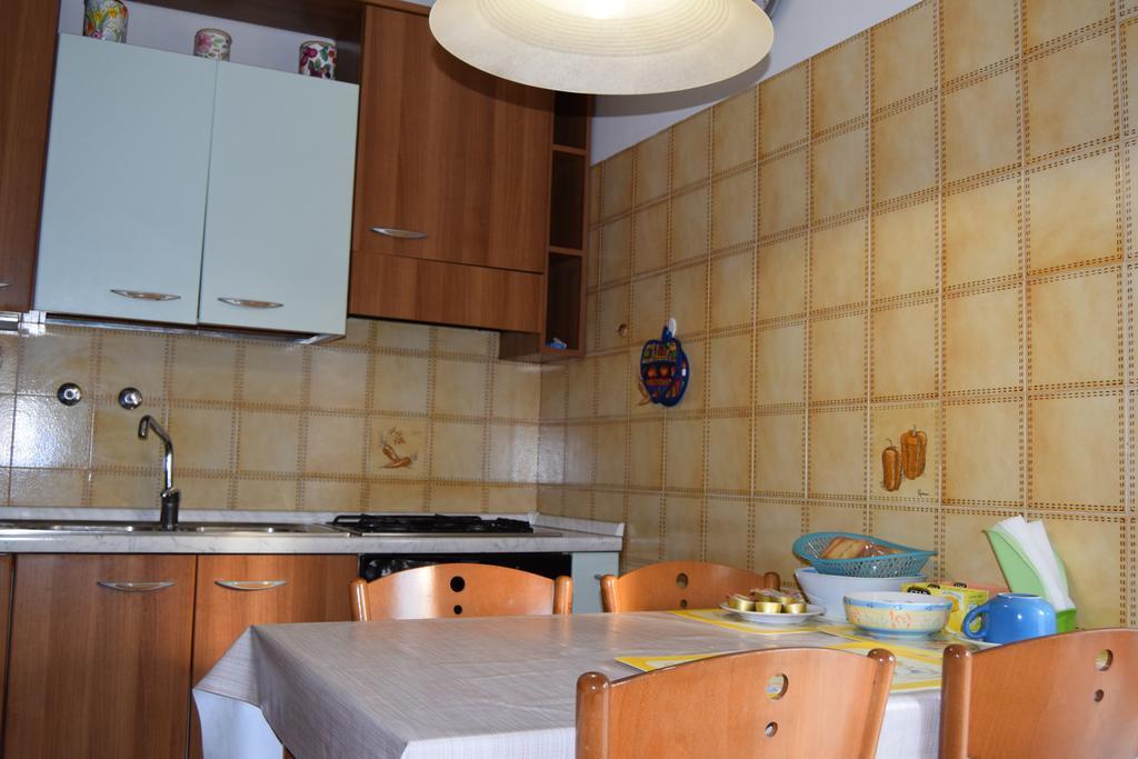 مخرج سبينيا Casa Vacanza E Per Lavoro Elena E Carla المظهر الخارجي الصورة